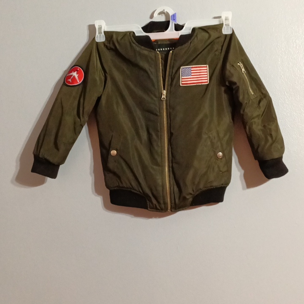 Twenty/twenty boys army green flight jacket size medium 5/6
